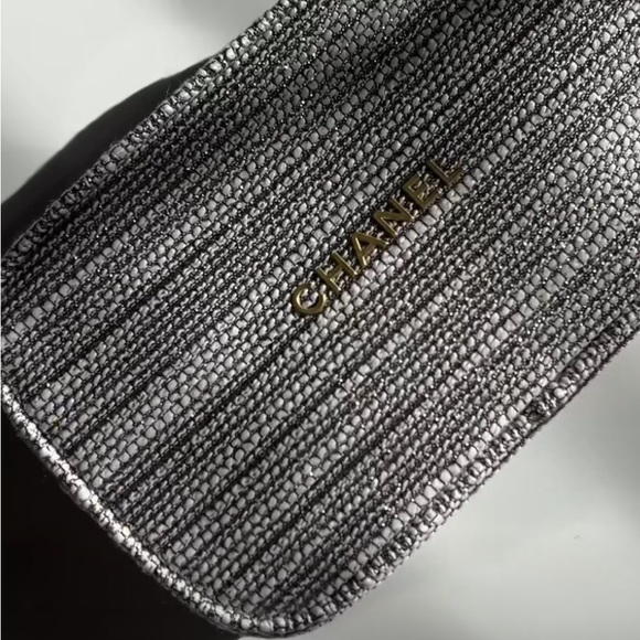 Chanel Holidays Stay Polished Nail Set Hand Cream + Top Coat + Nail Polish New - Picture 4 of 8